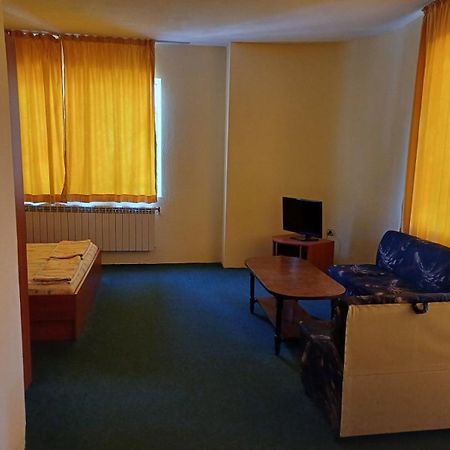 Интернационал Hotell Kulata Exteriör bild